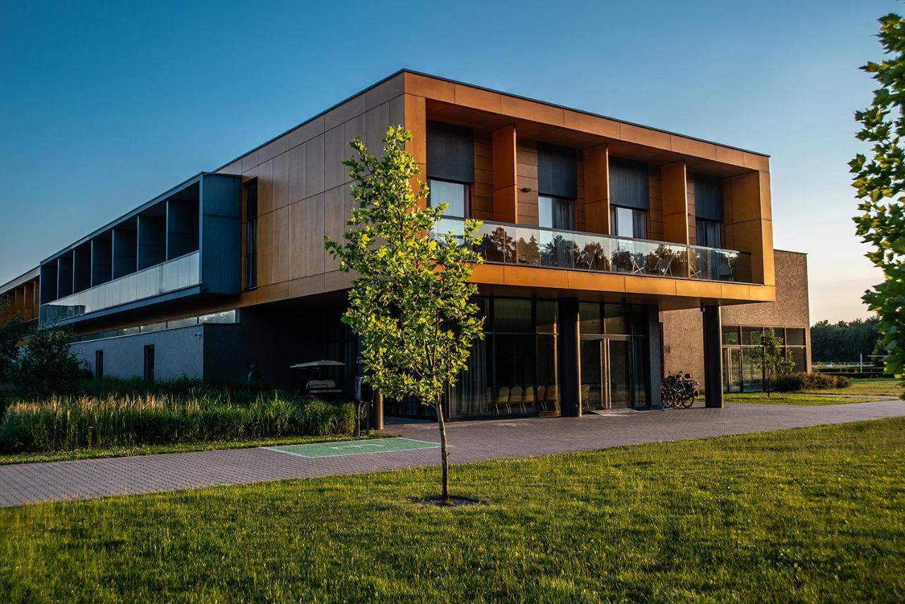 Hotel Bonifacio Spa&Sport Resort Sochocin Экстерьер фото