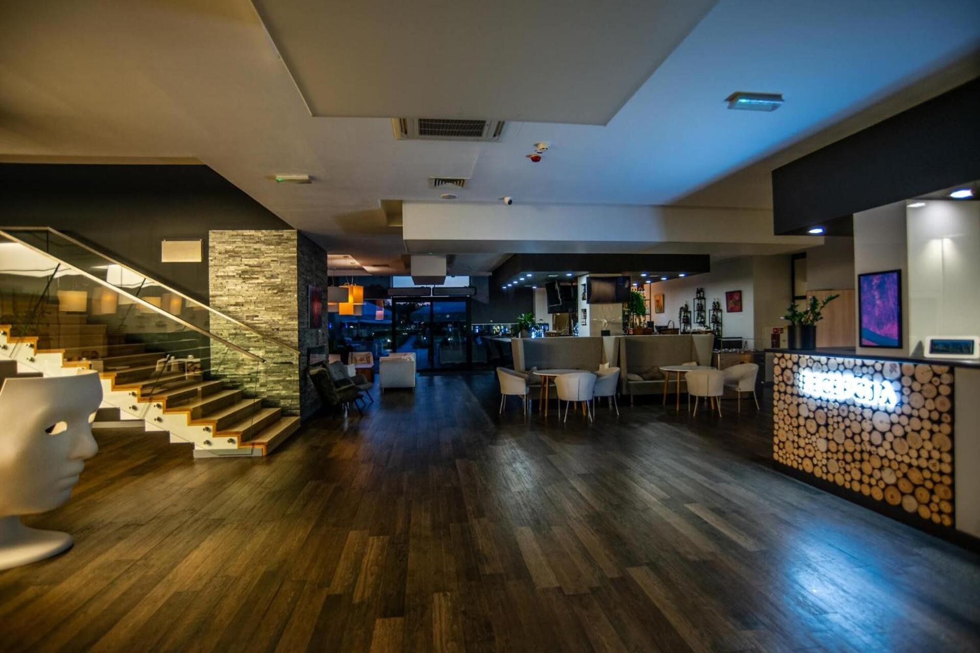Hotel Bonifacio Spa&Sport Resort Sochocin Экстерьер фото