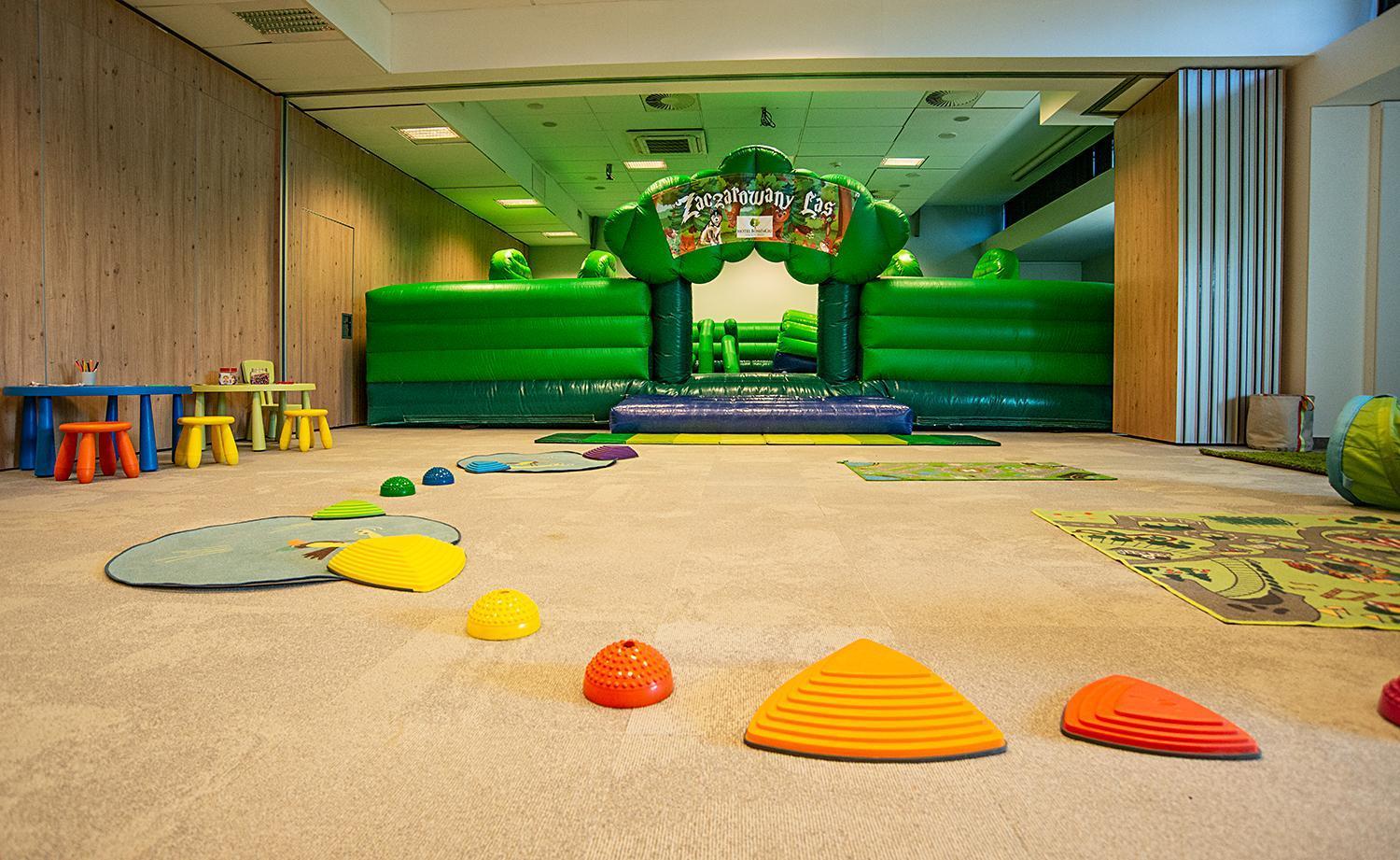 Hotel Bonifacio Spa&Sport Resort Sochocin Экстерьер фото
